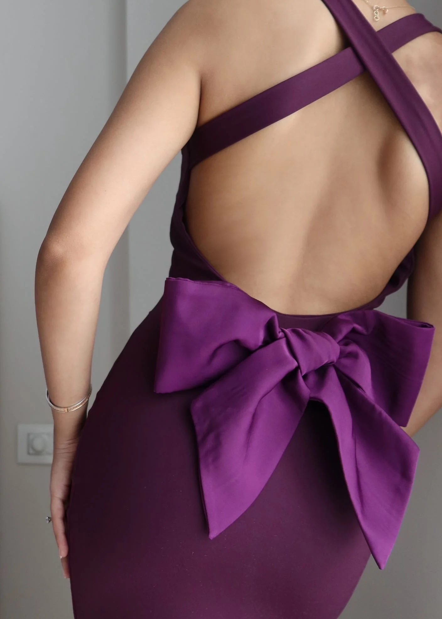 Opera Bow Backless Dress - Image 4