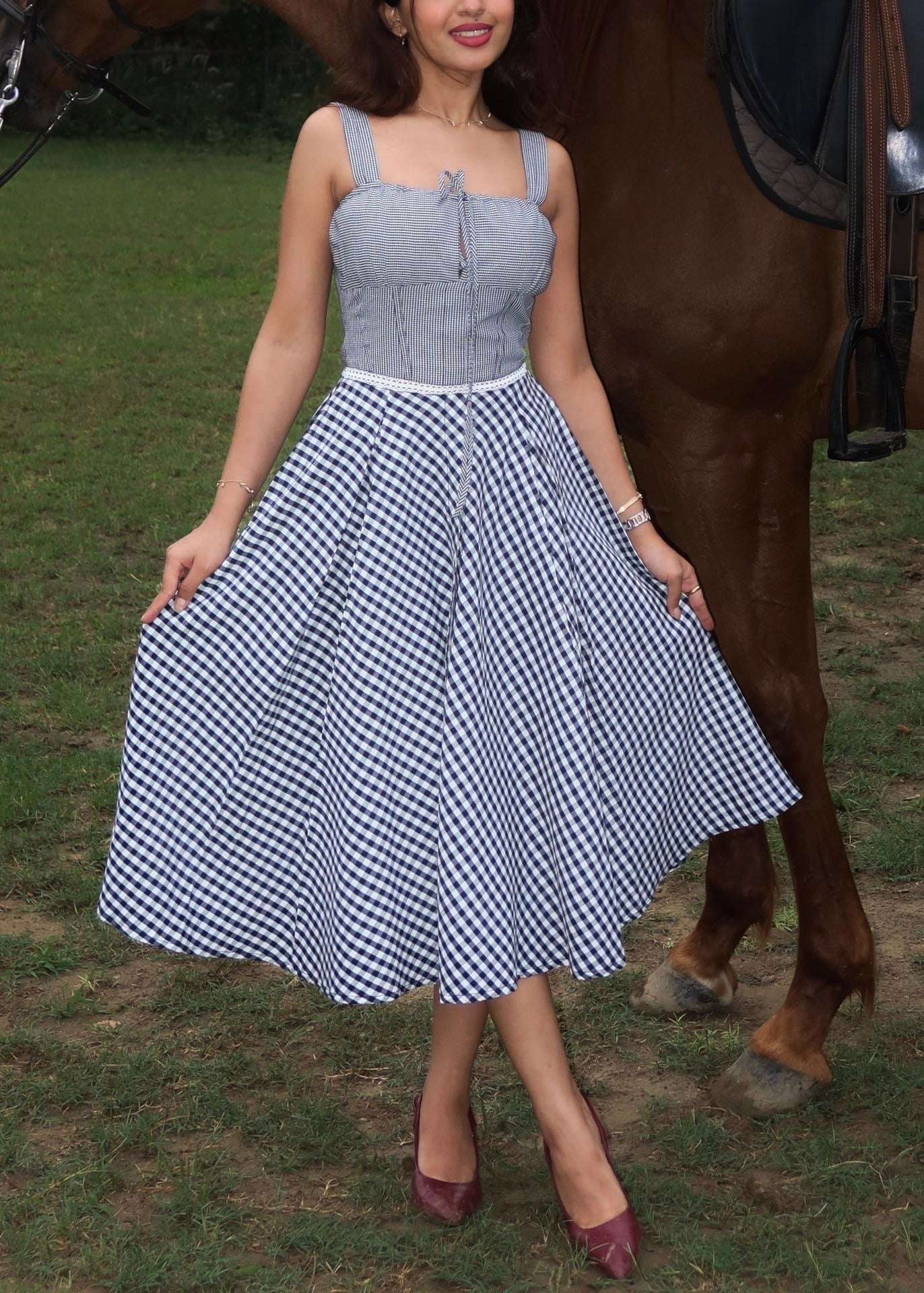 Retro Revival Dress - Image 5