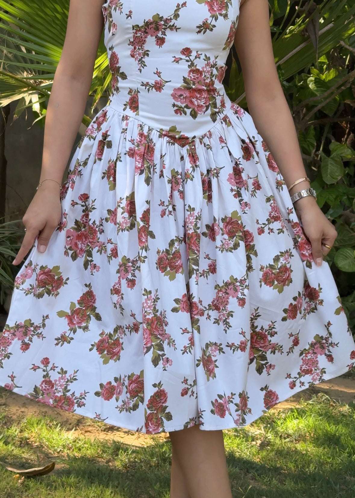 Rose Bunch Flared Dress - Image 3